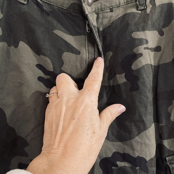 C Sono Cargo Pants Womens 7 Straight Leg Cargo Pockets Outdoor‎ TWP82 Camo - Picture 5 of 16